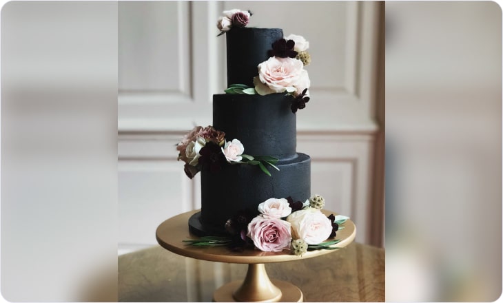 Black wedding cake example