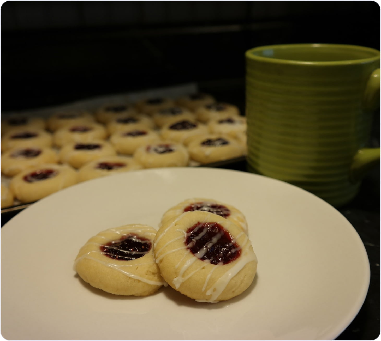 Cookies with jam and chopped nuts inside