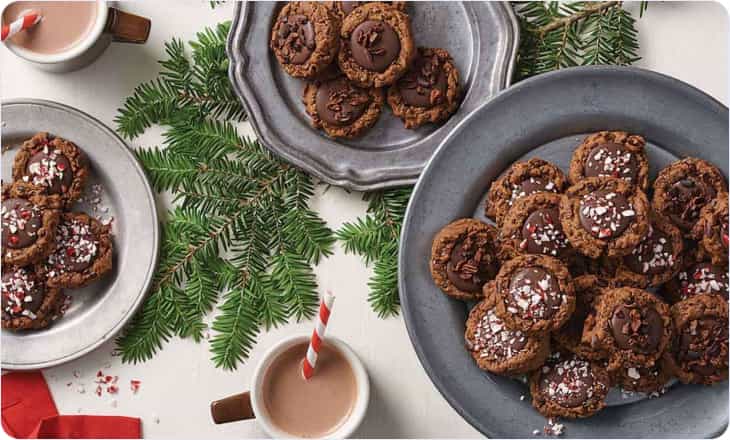 Christmas cookies with melted chocolate