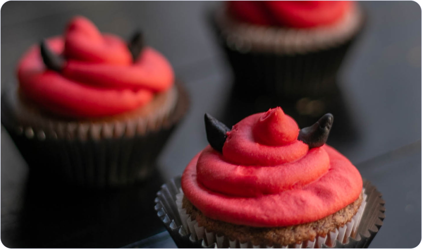 Red velvet cupcakes decoration