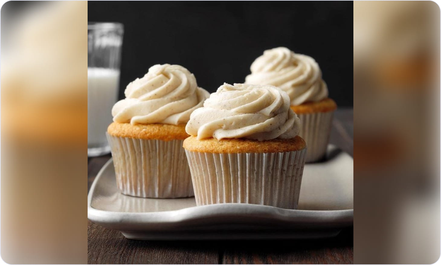 Vanilla Cupcake with cinnamon vanilla and cardamom