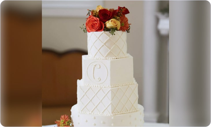 Hexagon-shaped wedding cake example