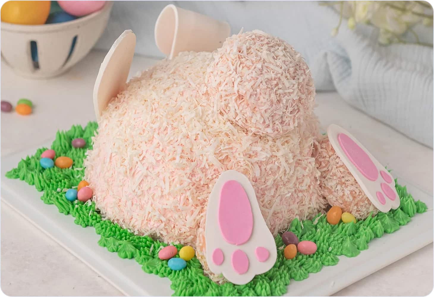 Bunny butt cake example
